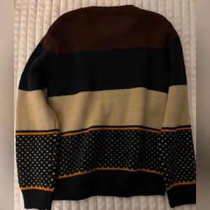 Boys sweater, size 6, tags off but never worn. Nice for a holiday sweater!